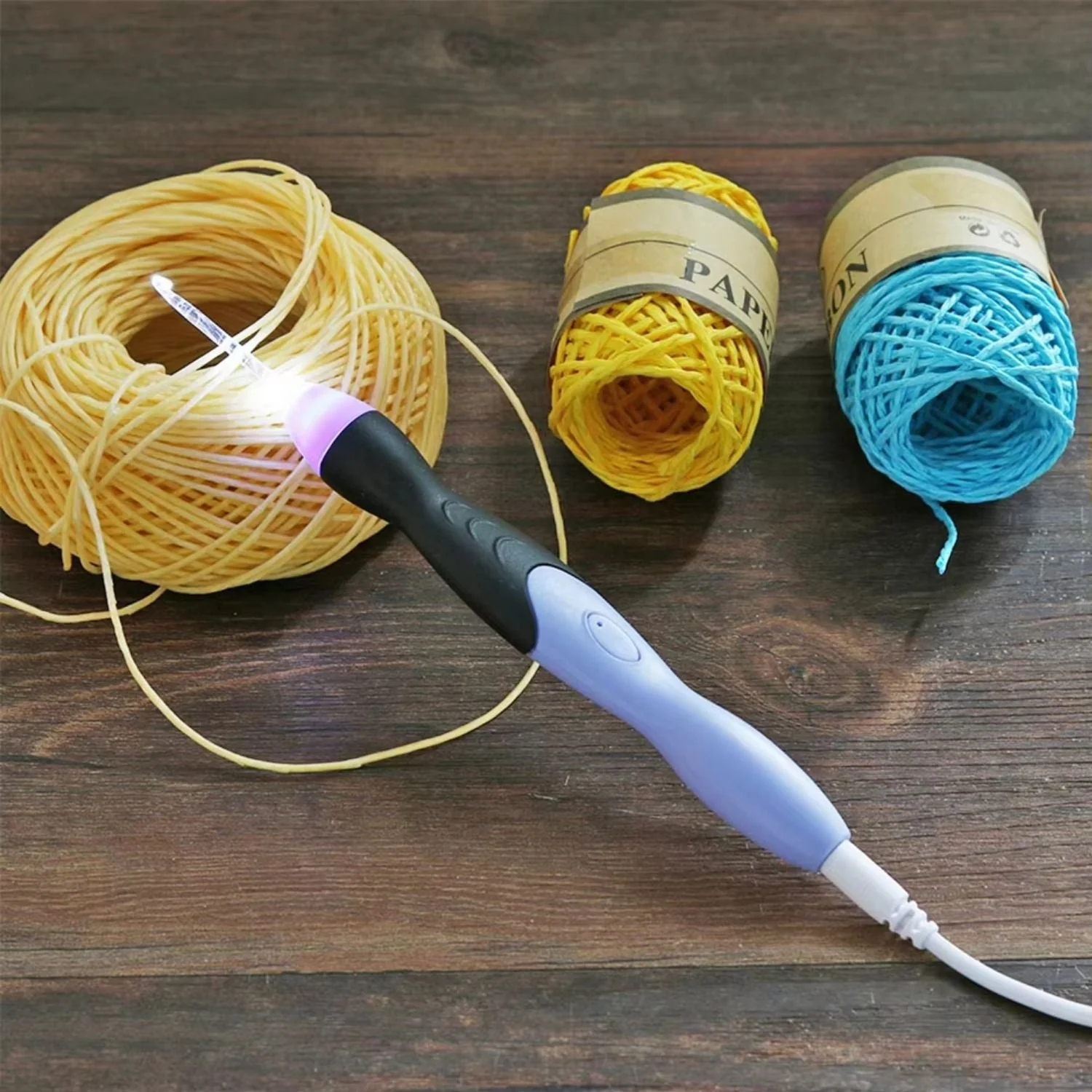 BrightLoop™ - Rechargeable luminous crochet hook set - Image 9